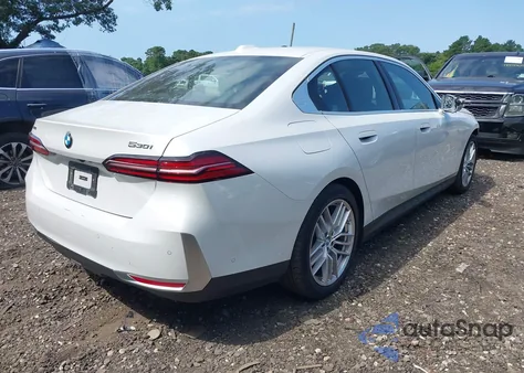 2024 BMW 530 I xDrive из США, поврежденный, VIN WBA53FJ00RCS08953